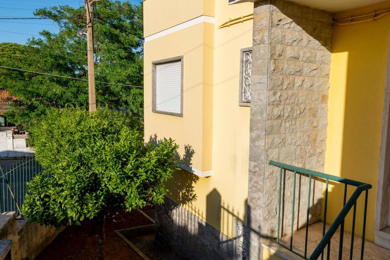 The Yellow House Cascaes Exterior foto
